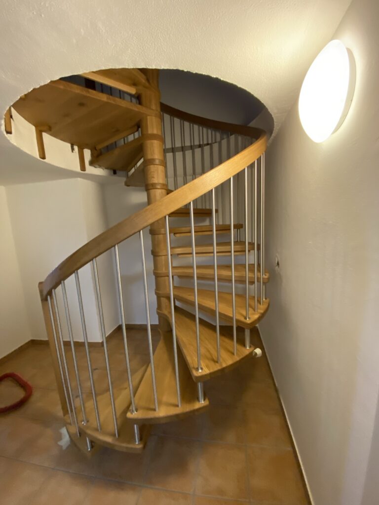 Wendeltreppe aus Holz